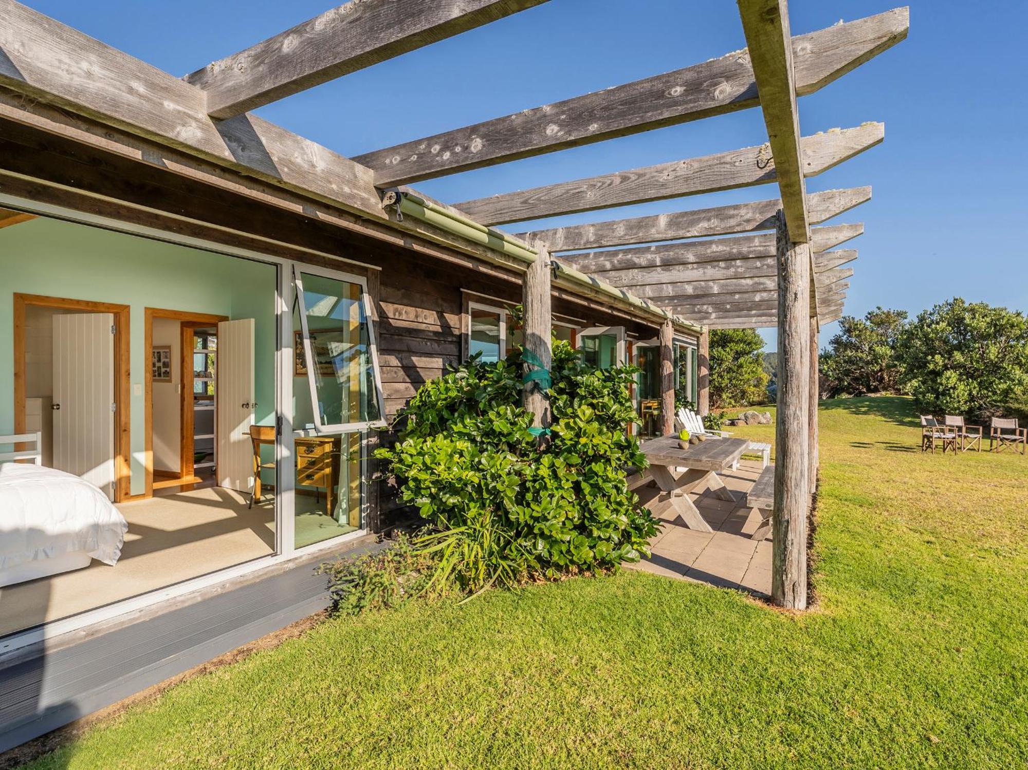 The Grandstand - Hahei Holiday Home Экстерьер фото
